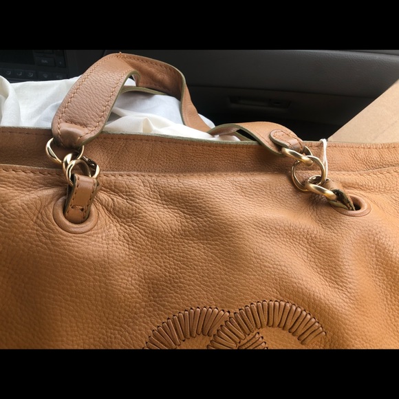 Chanel perfect for Fall!!! Tan/ yellow with lime green on edges - Picture 6 of 16